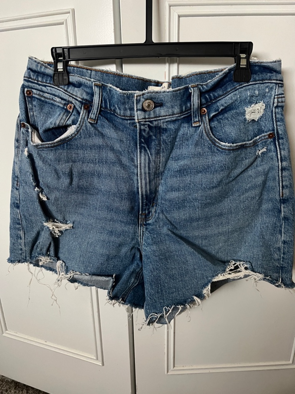 Abercrombie High Rise Mom Short